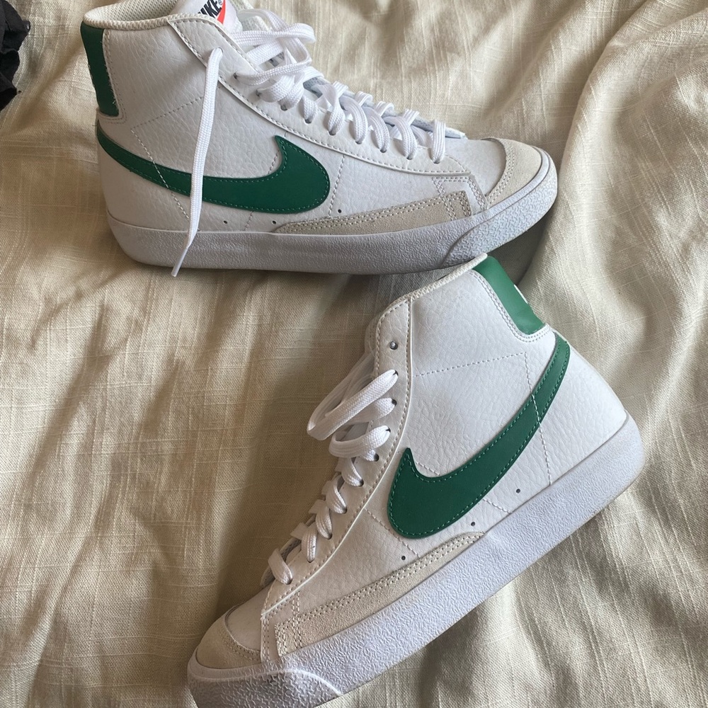 Nike Mid Blazer 77